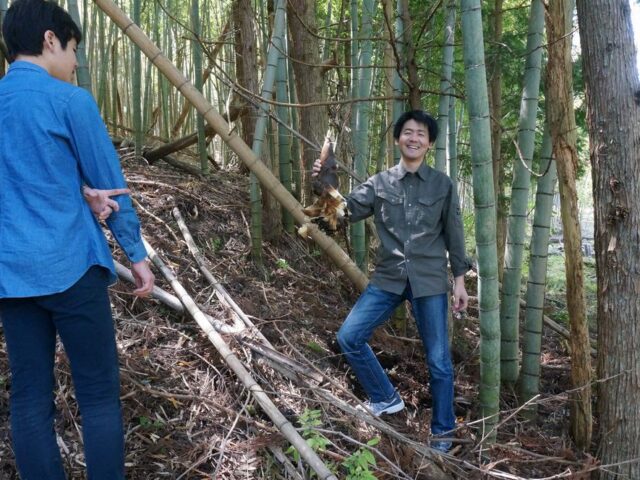 兵庫県宍粟市の繁盛地区にワラビ、竹の子採りに！